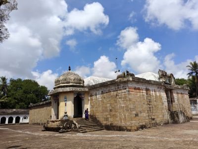 சாயாவனேஸ்வரர் திருக்கோயில் (திருச்சாய்க்காடு)